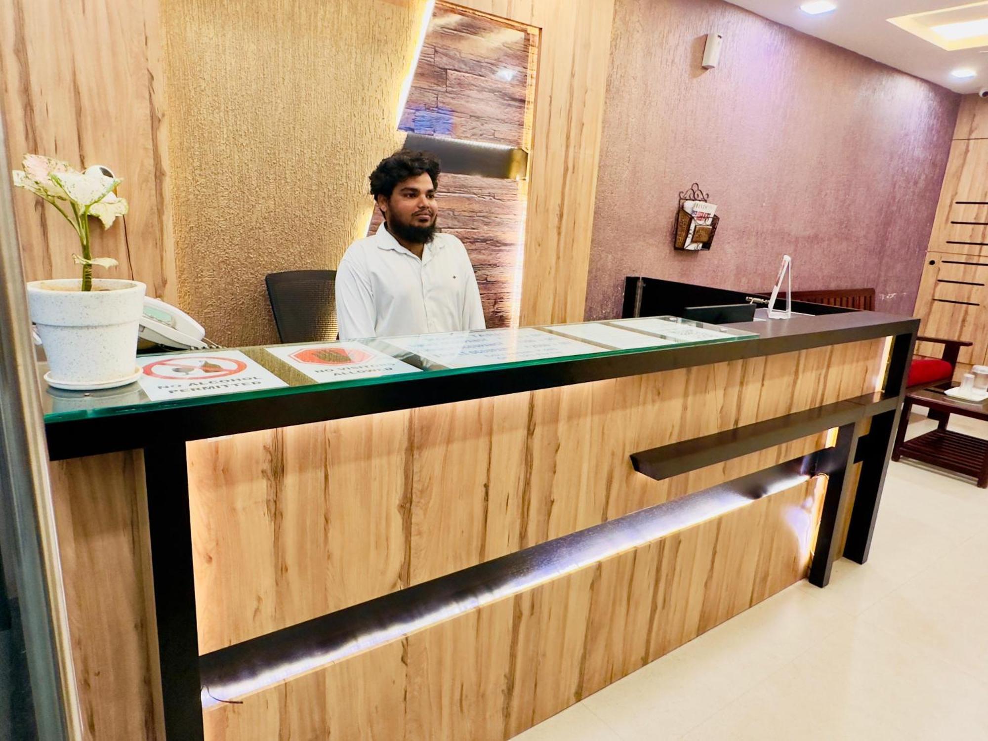 Stay Court - Business Class Hotel - Near Central Railway Station Chennai Bagian luar foto