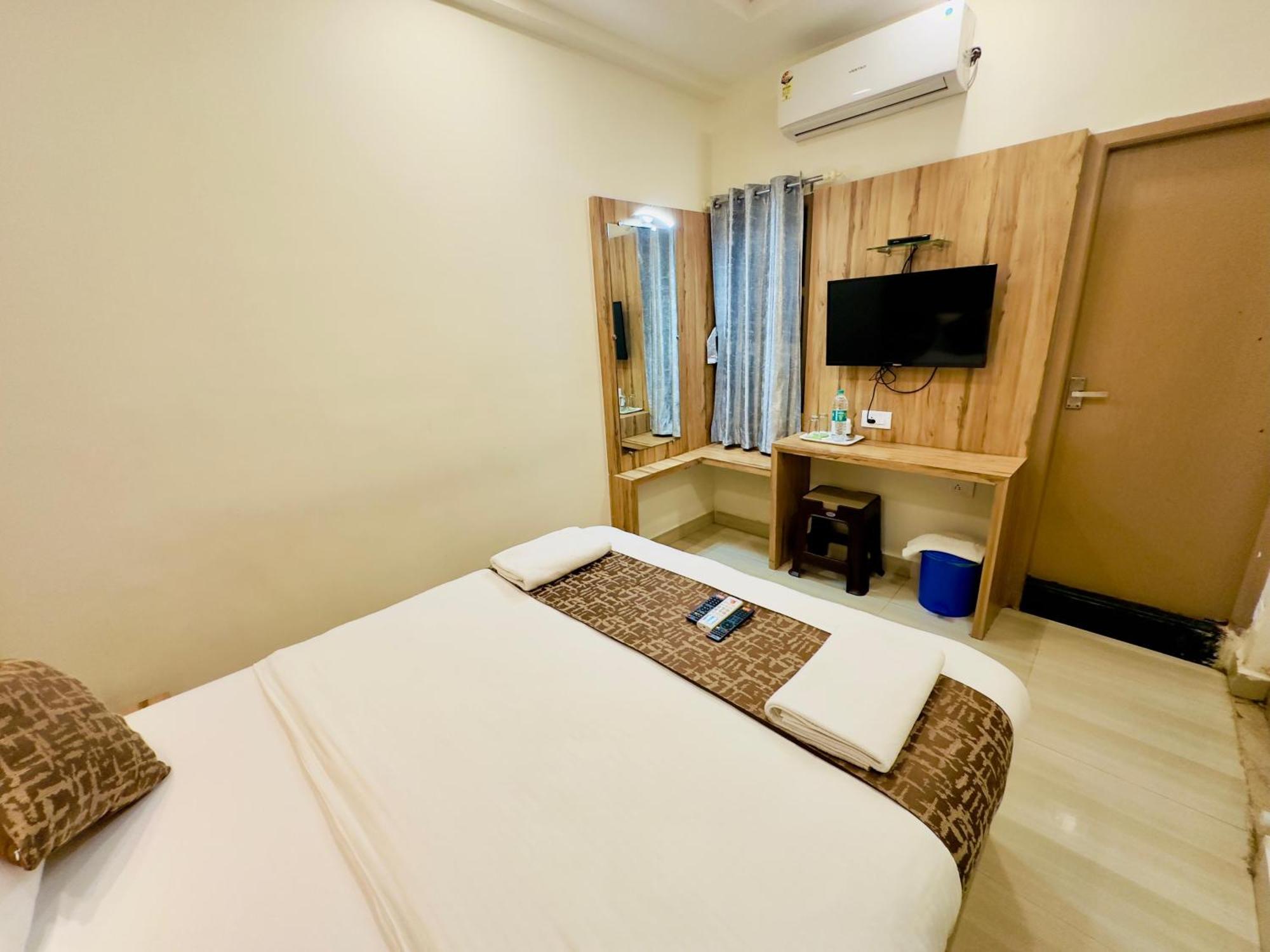 Stay Court - Business Class Hotel - Near Central Railway Station Chennai Bagian luar foto