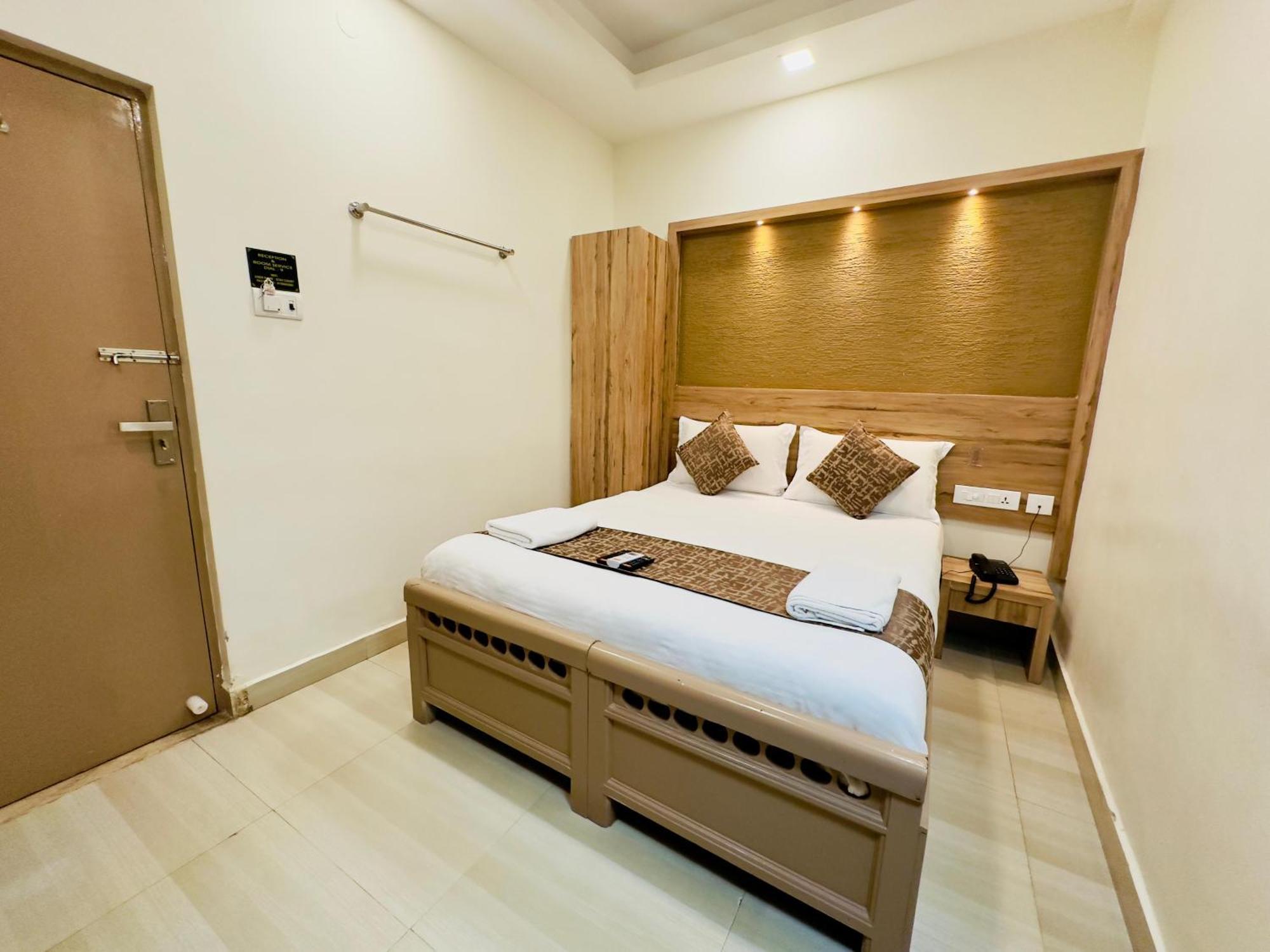 Stay Court - Business Class Hotel - Near Central Railway Station Chennai Bagian luar foto