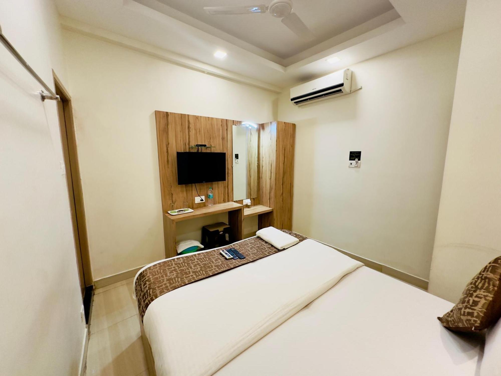 Stay Court - Business Class Hotel - Near Central Railway Station Chennai Bagian luar foto
